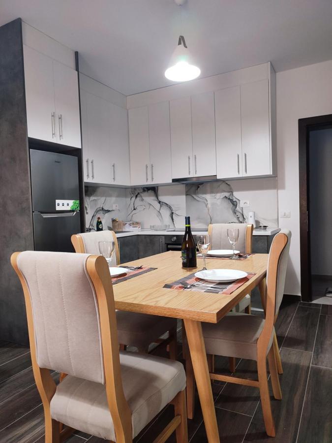 Proda Apartments Саранда Екстер'єр фото